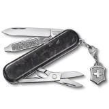 couteau-victorinox-classic-sd-brilliant-carbon-0622190-2.jpg